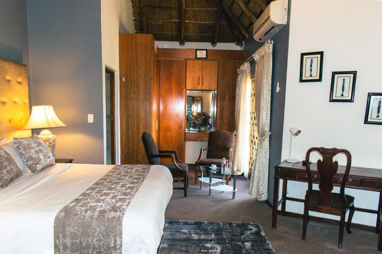 Hoopoe Haven Guest House Chartwell Exterior photo