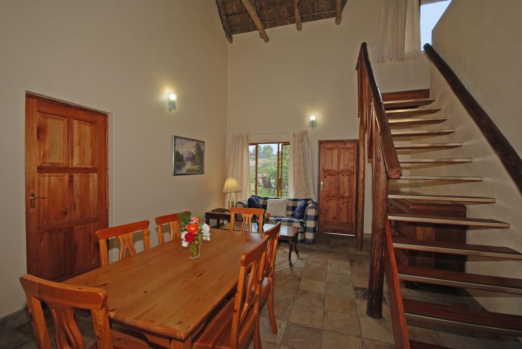 Hoopoe Haven Guest House Chartwell Exterior photo